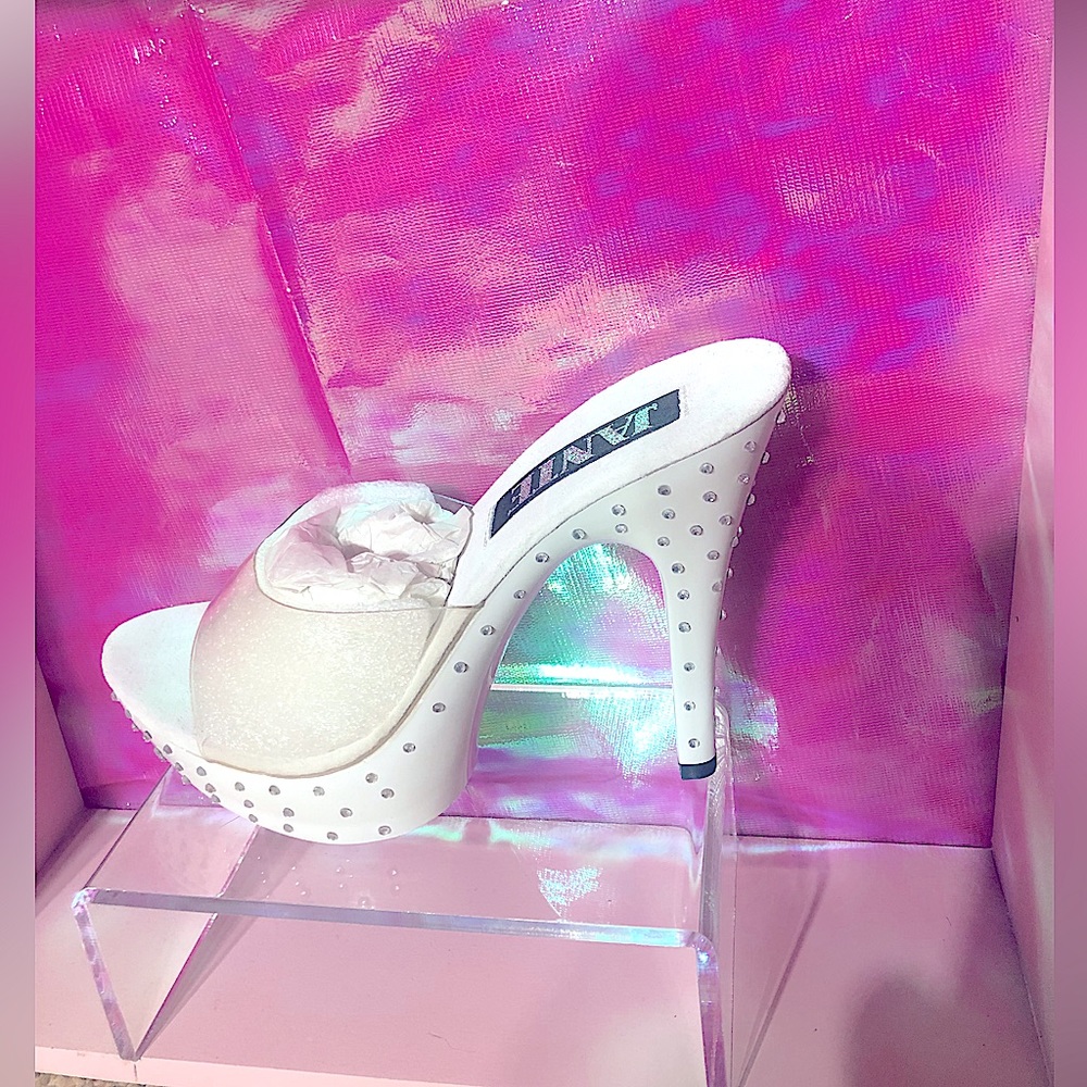 Jante Clear white with stones heel